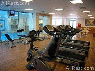 Holiday Inn Attica Avenue 12